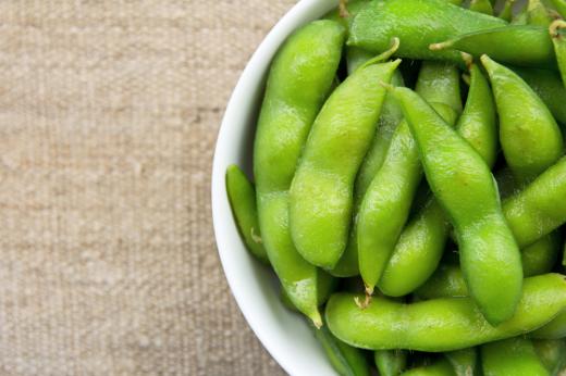 My Top 10 Delicious Snacks for Radiant Skin (BONUS: They're all under 150 calories!)