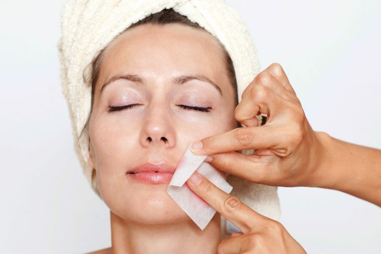 How to Remove Unwanted Facial Hair (5 methods)